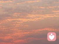 想通了，卻不能改變，那是因為過去的情結沒有變，沒有排解。就像傷口里的沙子，需要沖洗出來。心理咨詢就是排解情緒的引導者。配圖