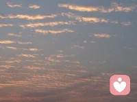 從一個角度看，任何事情都有正反面。?從多個角度看，任何事情都有多面。?手術室的無影燈不是沒有影，是燈太多了，影子也太多了，它們重合在一起。?事物的兩面性不是本來就有的，是因為你的看法帶來的。配圖