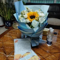 越努力！越幸运！
        两年多心理咨询，一个多次自残，多次自杀，初中高中两次辍学的小姑娘，终于圆了大学梦，当我收到她送来的鲜花和感谢信的时候，内心升起温暖的欣喜！