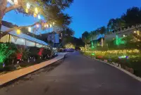 懂得是雙方的事情，任何一方在譴責(zé)對不懂得自己的時候，是否也應(yīng)該反思一下自己是否給了對方懂你的機(jī)會？有多少人敗給了，“我以為你知道”，再親密的人也沒有義務(wù)去懂你，但是再親密的人都有義務(wù)和對方去溝通，有義務(wù)去給對方提供懂你的條件。配圖