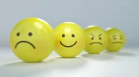 ?生活中出現(xiàn)不良情緒都是正常的，當(dāng)情緒出現(xiàn)時(shí)，正是自己重新關(guān)照自己內(nèi)心的好時(shí)機(jī)。配圖