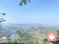 人是自然的孩子

我們用薩滿鼓、手碟、頌缽、海浪鼓、風鈴、堅果串鈴、蛙鳴器．.．這些來自大自然的精靈

引領久居城市樊籠的我們
撫去身體的疲憊、心靈的浮躁??????

重歸心中的自然，靈魂的宇宙??????配圖