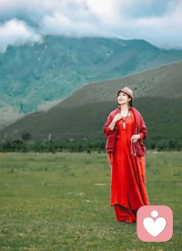 人分為兩種，一種是攻擊型，一種是支持型的人
?攻擊型包括向內(nèi)自我攻擊，覺(jué)得自己不夠好，不值得，貶低自己，覺(jué)得自己不值得，容易自責(zé)忽略自己，或者嫉妒他人
?向外要么攻擊他人，要么指責(zé)他人，要么討好他人
?親，你是哪一種人？配圖