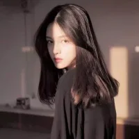 生而為人，從出生伊始就注定要經歷，得與失，生與死，體會各種愛恨悲喜。所以，無須去后悔曾遇見的某個人，一起經歷過的某些事，我們該慶幸，那個人，那些事出現的不早不晚，教會了我們一些事，使我們懂得感情的變通，學會了寬容和忍耐。配圖