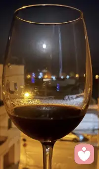 如何判斷一段關系要不要繼續？

1，在感情中你是否在做自己
2，兩個人在一起開心比難過多
3，對方是否有責任心以及忠誠
4，Ta對你們未來是否有共同的規劃
內心出現不確定，先問問自己的心，答案自然呼之欲出，請忠于自己內心最真實的聲音。配圖