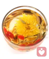 長大成人的好處之一，就是你有了愛自己的資格，有了重新養育自己的機會。配圖