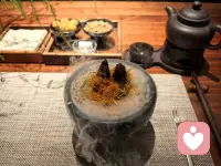 愿有愛者，情深不止于朝朝暮暮；
愿無愛者，自在獨行于山川湖海。配圖