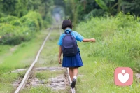 我們拼命雞娃的目的是什么？
很顯然，為了讓孩子上個好大學，找個好工作。
所以清北也好，名校也好，其實都只是站點。
至于終點，終究還是孩子自己說了算。配圖