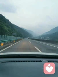 聽到一首歌，名字叫《你再平凡也是限量版》，

是的，你再平凡也是人間限量版，

祝開開心心每一天，這也是心理學的意義。配圖