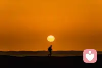 可否這樣理解，生病在冥冥中，是在用一種“約束”來提醒我們，此生要做一個善良的人、珍惜時間的人、熱愛生命的人，和極其自律的人。配圖