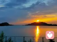 最好的新年礼物，就是送一个新的自己给自己，送自己一个新的好习惯，一种新鲜的认知，一个新的领悟，给自己一个新的看待世界的角度，去践行一个新的智慧，去开启一段新的人生旅程……
                              ​———《半山文集》