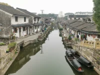 每個孩子都該得到的禮物，是安全感和確認(rèn)自己的重要性。得到了足夠安全感的孩子，知道自己非常重要的孩子，不會把自己輕易交付給廉價的愛與錯誤的人。
他們知道自己和自己的愛都很貴，所以不會白白踐踏和浪費。配圖