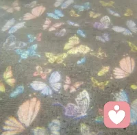 人的眼睛總是能直接看到別人，但卻要用鏡子去觀看自己，因此不要因為別人發光，就覺得自己暗淡，每個人都有自己獨特的光芒。配圖