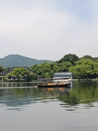我們每個人都會有不順的時候，但請相信，這只是生命中的一小段旅程。你有足夠的勇氣和智慧來度過這段時光，未來依然光明。配圖