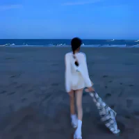 一個很酷的心態「我不要了」

我不要了，不是放棄，而是放下，放下執念，順其自然，結果隨緣。

我不要了，更多的是一種輸得起的心態，輸得起的人，不計得失，灑脫勇敢。

我不要了，是在給失衡的情緒找一個出口，它會帶著無比強大的力量，卸下你心里的壓力。

別執著了，試試『我不要了』的心態，給情緒一個出口，讓自己放松下來，也許事情反而能向好的方向發展。配圖