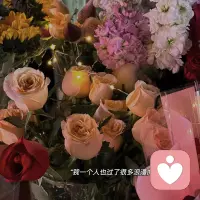 可以回頭看，但不能回頭走，因為逆行是全責。配圖