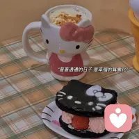 生活得得失失，失失得得，

不會什么都有，也不會什么都沒有，

有些事有些人你苛求了也沒用，

只能盡人事，聽天命！

路走的多，疼的是你的腳，

人想的多，累的是自己的心，

情緒解決不了問題，

更何況有些問題本來就沒答案！


生活，一半煙火，一半詩意，

在喜怒哀樂間走走停停，

一半要清醒，一半要釋然，

凡人，凡事不必太苛求，太計較，

來了就來了，過了就過了。

得到未必是福，失去也未必是禍，

所愿所不愿，都不如淡意清心，

所得所不得，皆不如心安理得！


你若計較，雞毛蒜皮也能傷你，

你若釋懷，風風雨雨也無畏。

從來沒有如意的人生，

只有看開的生活，

格局打開，

你的生活就會越來越順！越來越好！配圖