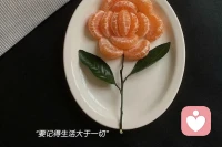 無論誰離開了你，別忘了在他來之前，你本來就是一個人生活，放不下、舍不得的是不甘心，錯的人即使遇見了還是會分開配圖