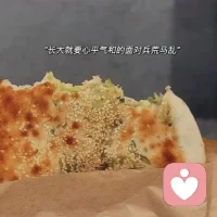 手里拿錘子的人，看誰都是釘子。配圖