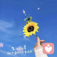 去靠近滋養你的人

一個再出色的人，長期在差的關系和環境中浸泡，也會變得黯淡無光、神經兮兮、歇斯底里，人要到托舉和滋養他的地方去。
別讓任何人消耗你的晴朗，生活應該是被熱愛的人和事填滿，讓來的人來，讓去的人去。
常言道，擇善而交。
有些人，樂觀向上，積極進取，渾身充滿正能量。與他們同行，會不自覺地鞭策自己，修煉自己，一路向前。
要是對方，讓你覺得這個世界更美好，你更加的熱愛生活了，讓你心情愉悅，也更加樂觀積極向上了，也讓你的情緒平和，感到一整天都很舒心。
做什么事也很順利，眼界和格局也打開了。
毋庸置疑，這樣的人是滋養你的。配圖