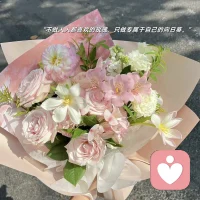 二十隨意，三十而立 ，四十美麗，五十還有小歡喜，余生皆可期。不同的年紀，不同的取舍，過好每一個階段的自己，在成長，在接受，在改變。配圖