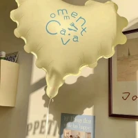 按下暂停键，戒掉“过度解读”

《被讨厌的勇气》里说：“人际关系烦恼的根源，就是把别人的课题背在自己身上。”他为什么敷衍？是不是我哪里不好？——停止这种内耗！成年人的世界，态度就是答案。与其纠结“为什么”，不如问自己“凭什么”——凭什么我要接受这种不对等的关系？配图