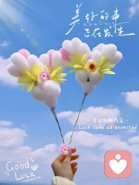 不要恥于反擊

說實話，很多被欺負的人，內心深處都有一個聲音“也許是我不夠好”，這是最大的謊言。

沒有人活該被欺負，哪怕你性格內向、能力一般、長相普通，這都不是別人可以踐踏你的理由。

當你開始反擊，你會發現那些欺負你的人內心深處其實都很慫，那時旁觀者也會開始站在你這邊，你自己也會越來越有力量。

最重要的是你會重新愛上那個敢于說“不”的自己，如果你也正在被欺負，我想對你說是時候還手了。

這個世界上有兩種人：獵物和獵人，當你露出獠牙的那一刻，你就不再是任人宰割的羔羊了。

哪怕被欺負了很久，哪怕內心充滿恐懼，現在還手永遠不晚。配圖