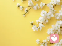 过年回家，不要去激发任何人的恶

不到最后一刻，你永远不知道对方，是人是鬼。过年了，回家了，火车上，聚会上，有人的地方，就有江湖，别人是离婚，是单身，是破产，都跟你无关，少说风凉话，少拉踩践踏，不要去激发任何人心底的恶。幸福者让，到了人多的地方，少管闲事，少说话。

人多了，磁场就乱，磁场乱了，在某个临界点，恶念就会丛生。不要跟着任何人去打架斗狠，更不要一时恶念，去欺负奚落那些过得不好的人。一无所有的人，爆发出的恶，往往最致命。记住，人性经不起考验，有时候，低调就是保命。

永远不要觉得退一步，就是软弱。退，有时候仅仅意味着，不纠缠。回家过年，自己过得好，自己知道就行，不要高调，不要炫耀，不要露富。你永远不知道，别人是不是在崩溃边缘，而恶仅仅是一念之间。狭路相逢，命贵者让，人越是过得好，越该谨言慎行。