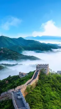 你被開玩笑了嗎？
  前兩天我有一個來訪者，她說她的男朋友總是以開玩笑的語氣說很多挖苦和貶低她的話，她覺得自尊心，內心都很受傷，已經到了讓她無法忍受的地步，每次找她男朋友溝通這個事情，他男朋友總是不以為然的說，只是開個玩笑嘛，何必那么當真？當女生表達了自己的感受，他仍然覺得自己沒什么問題，覺得女孩敏感，事兒多，甚至覺得女孩無趣，因為他把這種所謂的玩笑當成了生活的情趣，讓女孩很難接受。
生活中你遇到過這種人嗎？以開玩笑的語氣來對你進行各種語言攻擊，如果你不高興了，他還覺得是你的問題，真的有開玩笑這一說，還是對方以開玩笑的語氣對你進行語言暴力甚至試探你來達到某種目的呢？遇到這種情況你可以問他，如果這個玩笑我并不覺得好笑，甚至覺得受傷你只是愉悅了你自己，有什么意義嗎？從心理學上講，我們的語言是經過大腦加工和指揮并提取的，那么他嘴里能夠說出來的，可以說是意識里的內容，只是換種表達方式包裝一下放你面前，而且要求你接受，如果你接受了，就意味著還有下次和下下次，無數次，面對這種情況，我們應該直接、明確的拒絕，告訴對方我們不接受這樣的玩笑，也不覺得可笑；你說的這些都是你的，不是我的，我不接受，還給你。如果再遇到這種情況你還會接受配圖