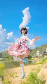 警惕傷你錢的關系

一段傷你錢的關系，遲早會傷你的心。若一個人因為你跟他談錢而覺得很受傷，甚至表現出瞧不起你，那么這個人就不用深交了，他要么貪婪，要么虛偽。 那種口口聲聲要求別人只談感情不談錢的人，其實把感情看得一文不值。如果看重彼此的感情，他怎么可能會只盯著自己的利益，不顧你的感受呢？那些情比金堅的關系，往往在金錢上做到了銀貨兩訖，清清爽爽。 ” 談錢并不傷感情，因為談的是錢，看的卻是人品配圖