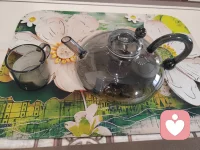 幸福其實(shí)很簡(jiǎn)單，一壺茶，一本書，一份熱愛的事業(yè)！配圖