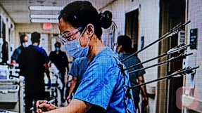 「能力越大责任越大」看似美好,却成为「高功能抑鬱者」无法停步的枷锁