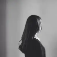 最寒心的莫过于 曾经那句关切的“你怎么了” 变成了如今不耐烦的“你又怎么了”