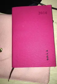 【轉(zhuǎn)】人生淡然如花，自然一路芬芳。花紅不為爭春春自艷，花開不為引蝶蝶自來。花兒的歲月，默默地生長，靜靜地綻放，優(yōu)雅地生活……人生何嘗不是如此呢？努力修煉自己，提高自己，完善自己，讓自己變得自信而從容。配圖