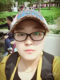當有情緒的時候可以表達，也可以陪伴，但不能用自己的情緒去傷害最親最近的人，做到這些，能助你發展良好的社會、家庭、朋友、同事的關系！保持陽光的自己！配圖