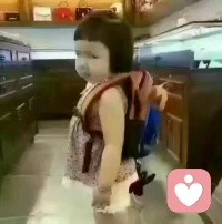 【转】3岁小女孩不听话，她妈说：
再不听话把你扔出去，再捡一个回来
小女孩沉默一会儿后，低声说：
你捡回来的小孩也是不会听话的，
因为，也是他妈不要的！……配图