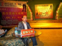 学生不学习叛逆怎么办？首先家长和老师应从孩子的心理发展青春期发育需要着手，孩子自我认同的需要成为自己，叛逆成为别人，有自己的特点，给予孩子尊重承认孩子需要；其次引导孩子找到自己的潜在资源，潜在能力，成为自己，发展自己动力，开动我自己而学而战的积极向上的人生