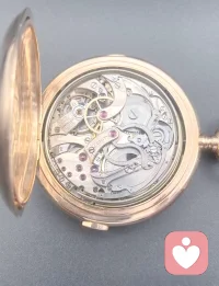 岁月不饶人，首先不饶女人；
机会不等人，首先不等男人。