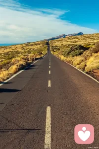 书本里的故事再美，也比不上你自己写下的故事。