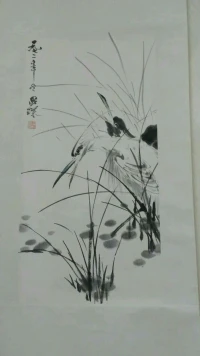 與兩鸕鶿相看半日。世人嗟嘆人生知己難覓，殊不知這世間一草一木，一葉一花，但凡有靈性之物皆可為知己。世態炎涼本是人生長情。不再問人世興衰，從今日起千卷藏書一盞茶。配圖