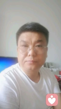 人的態(tài)度傾向，不單單是取決于“理”，還取決于“情”，還取決于“價值取向”，還取決于“自我功利”，還取決于“認知水平”，還取決于“性格特征”……以上的每一個方面，都是我給本學期大學生授課的內(nèi)容，欲求詳細分析，選擇我的心理分析咨詢服務(wù)。配圖