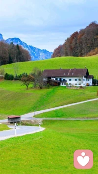 心態(tài)，決定道路。柏油路、水泥路、鄉(xiāng)村田埂路，中正的心態(tài)會走出：柏油路的寬廣；水泥路的坦蕩；田埂路的悠揚。配圖