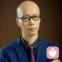 上帝很公平的給了我們每個人一個腦袋，一雙眼睛，一張嘴巴，一雙耳朵，但不是每個人都能好好利用它！用的好，產生無限價值，用的不好，制造無數煩惱！縱觀人世紛紛擾擾，無不是死在這個環節，如夫妻沖突，親子矛盾，人際困惑，商業洽談等等！所以想改變自己的生活，先從改變思維，觀察，說話，傾聽做起！配圖