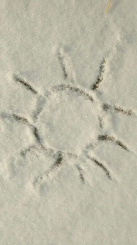 感覺(jué)好壓抑，總是和自己過(guò)不去，人生最大的敵人就應(yīng)該是自己吧。配圖