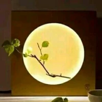 【秋心心語】:
喜歡這樣一種生活態度:不爭辯，不解釋，不與人爭鋒，不求做最好的自己，只愿做更好的自己，與時光相安，于歲月中與人溫暖，淡淡的微笑生活，內心安然。大家早上好！配圖