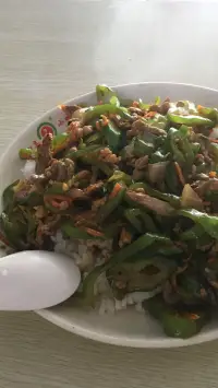 配圖