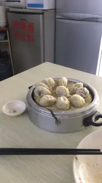 配圖