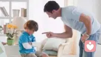 问：孩子做错事不敢承认，常常说谎话，不诚实怎么办？
心灵成因：过去孩子讲实话或认错诚实面对的结果是，换来一顿打骂与惩罚。如此一来，孩子再犯错时，唯一的选择就是说谎话，而且谎言反而成为孩子安全的避风港。同时也有很多父母自己也常常在孩子面前说谎话，孩子看在眼里也学会了说谎话，因此是父母所造成的果。
改善方法：父母必须为自己的行为对孩子忏悔，同时向孩子保证，日后孩子在父母面前犯错是安全的，绝对不会打骂与惩罚，因为犯错是孩子最好的学习方法之一。配图