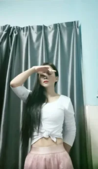 當我們還不認識真正的自我時，我們被許多虛幻的觀念、情緒、行為中一個反映接著一個反映輪轉，更像是一個自己做不了主的“囚犯”。配圖