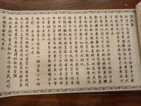 人生好像就這樣，不斷地遵循著規(guī)律生活。
?
?—張愛(ài)玲配圖